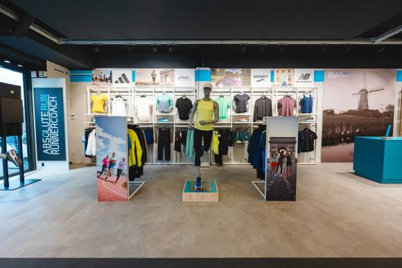 Anfang April wurde im niederländischen Hoofddorp der neue Absolute Run Store von Sport 2000, Absolute Run Runnercoach, eröffnet. 