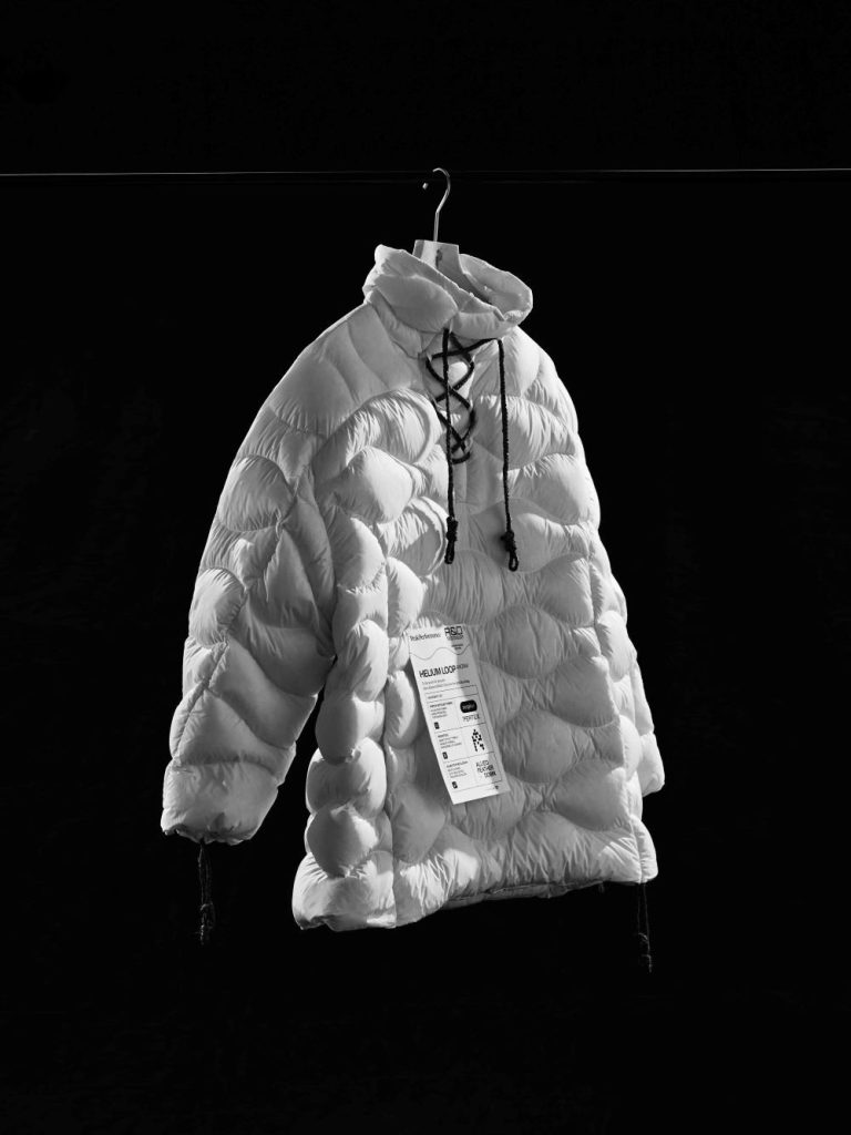 Peak Performance präsentiert ersten vollständig zirkulären Anorak