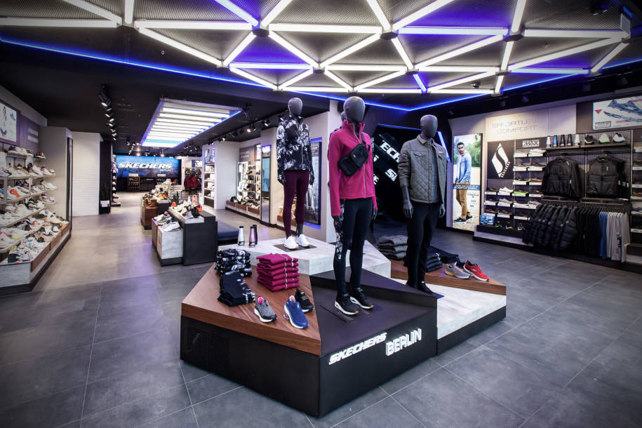 pellizco Accor mínimo Skechers eröffnet Flagship-Store in Berlin - sazsport.de