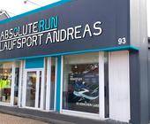 Landenfront mit Aufschrift Absolute Run Laufsport Andreas