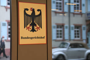 Türschild des Bundesgerichtshof mit Bundesadler 