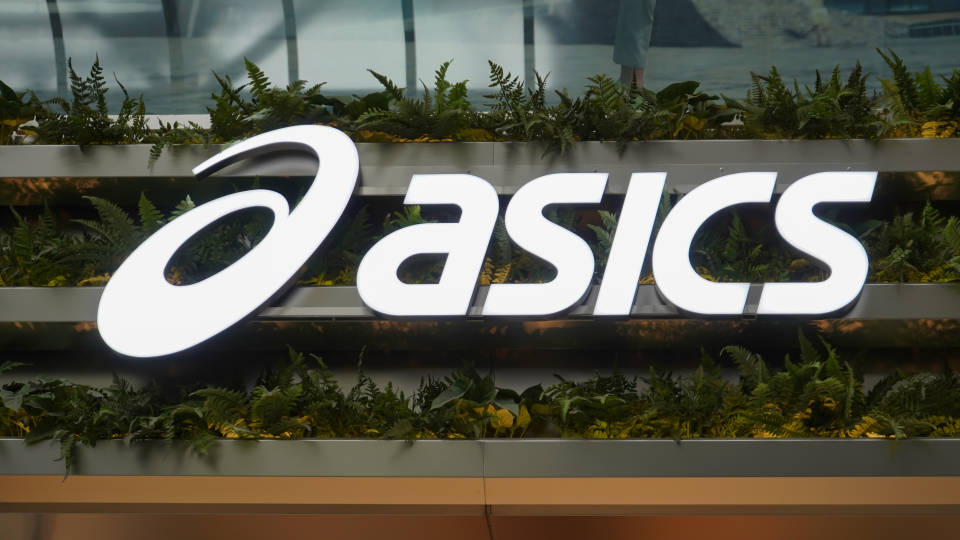 Asics EMEA verzeichnet fur 2021 starkes Wachstum sazsport