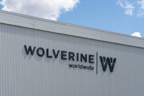 Gebäude mit dem Logo von Wolverine World Wide 