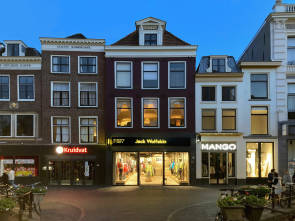 Jack Wolfskin-Geschäft in Utrecht von außen 