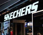 Skechers-Schriftzug an Store