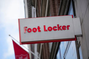 Foot Locker Schild über Store 