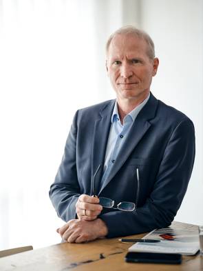 Dr.Holger Schwarting