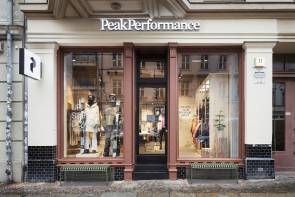 Peak Performance Store Außenansicht 