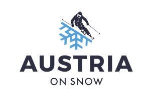 Schriftzug Austria on Snow, stilisierter Skifahrer mit Schneeflocke 