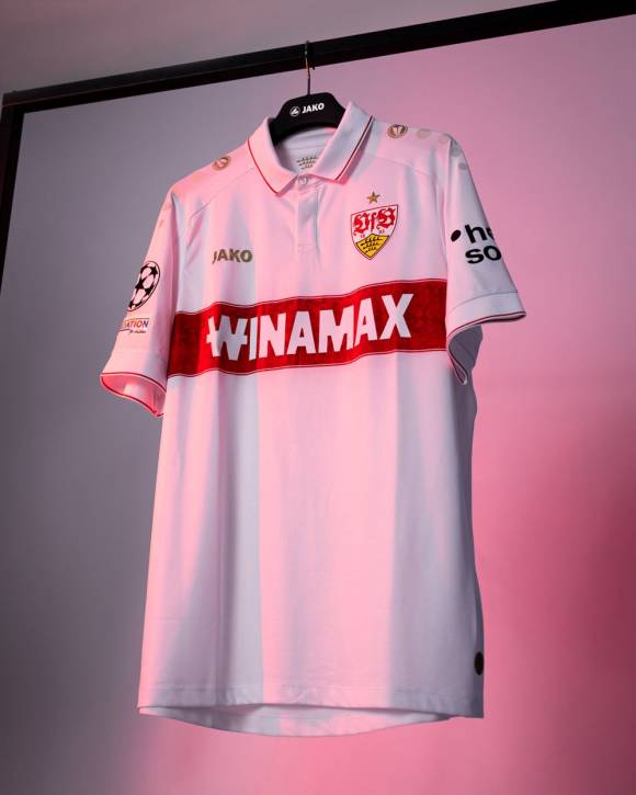 Jako stattet zahlreiche Fußballteams mit Trikots aus, unter anderem Bundesligist VfB Stuttgart. 