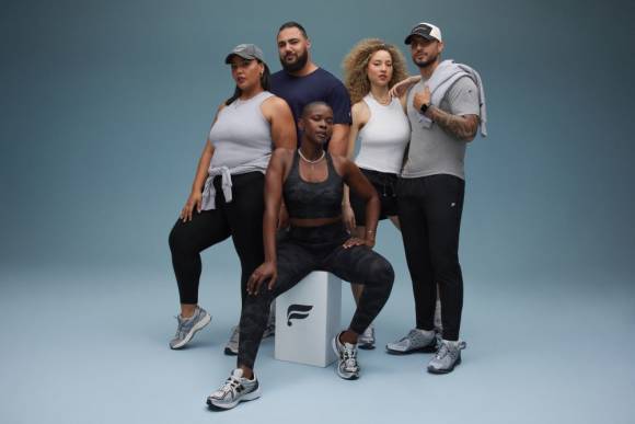 Fabeltics bietet Activewear für alle Lebensbereiche und jeden Körpertyp – -hier Endrücke aus der aktuellen Kollektion.  