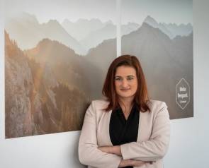 Teresa Schuster, stellvertretende Geschäftsführerin und COO von Bergzeit.  