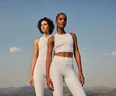 Die „UpFit Capsule Collection“ von LIVE! umfasst die Teile Leggings, Top und Jumpsuit, die mit der biologisch gewonnenen Lycra-Faser EcoMade hergestellt sind.