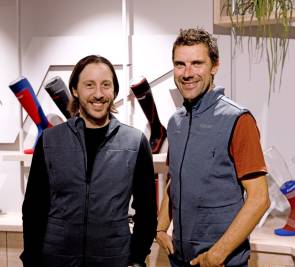 Michael Gassner (l.) und Armin Hackl (r.) werden die Besucher im MOC-Showroom von Lenz in München betreuen. 