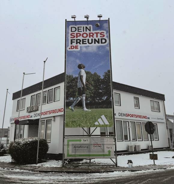 Der neue Sitz von Sport Pasch in Kaarst am Niederrhein nach einem Umzug innerhalb des Ortes 2024.