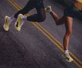 Laufschuhe sind der Hauptfokus des Angebots von On – aber auch mit Bekleidung sind die Schweizer inzwischen sehr erfolgreich.