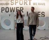 Josephine Walters (l.) und Florian Amann (r.) zeichnen bei Adidas für die Kampagne „Typisch Deutsch“ verantwortlich.