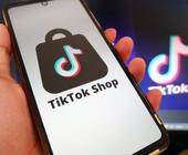 Als App schon vielfach genutzt, bietet TikTok nun auch hierzulande eine Shopping-Funktion an.