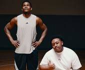 US-Basketball-Star Anthony Edwards (l.) und sein Freund Nick Maddox sind die Protagonisten der ersten Folge der Video-Doku „Illuminated“ von Adidas.