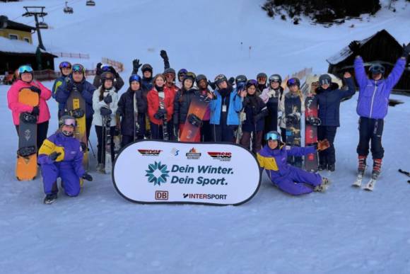  Die 10. Klasse der Realschule Maschstraße aus Braunschweig verbrachte im Februar eine Wintersportwoche in Obertauern im österreichischen Bundesland Salzburg. 