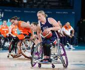 Die Paralympischen Spiele haben laut Studie eine große Bedeutung für die Verbesserung der Teilhabechancen von Menschen mit Beeinträchtigung am Sport. 2024 in Paris wurde in 22 Sportarten um Medaillen gekämpft - darunter auch Rollstuhlbasketball.