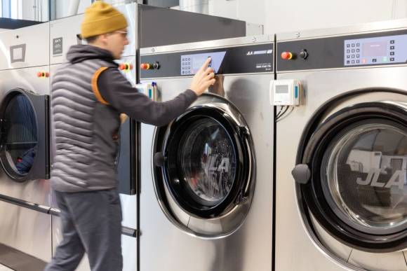 Das neue Service Centre von Rab verfügt über hochmoderne Waschmaschinen.  