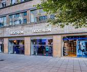 Der neue Decathlon-Store in der Königstraße 46 in Stuttgart präsentiert sein Sortiment auf 1.200 Quadratmetern Verkaufsfläche. 