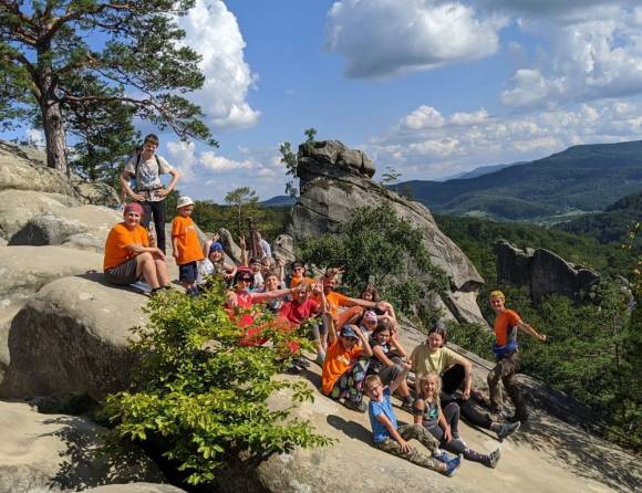 Eines von sieben Projekten, die eine Förderung erhalten: „Mountain Days for chidren“, Tageswanderungen für ukrainische Kinder im sicheren Naturraum der Karpaten. 