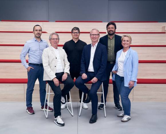 Margit Gosau, CEO der Sport 2000 International Group, und der Aufsichtsrat der Verbundgruppe (v. l.): Nikolay Tzonov, Marius Rovers, Dominik Solleder, Holger Schwarting, Gian-Albert Munch. 