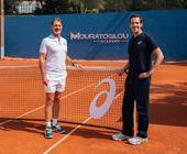 Patrick Mouratoglou, Gründer der Mouratoglou Academy, und Asics Marketingchef Gary Raucher machen von nun an gemeinsame Sache.