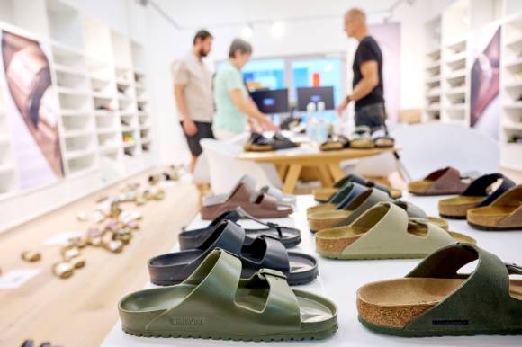 Die Schuhmodetrends für 2026 sind schon klar definiert. 