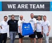 Neueröffnung in Berlin: (v. l.) Sebastiano Leo (Jako), Thomas Heerde (Jako), Rex Fechner (Teamshop89 Sport Heinrich), Lars Nielsen (Teamshop89 Sport Heinrich), Lucas Keck (Teamshop89 Sport Heinrich), Florian Bretschneider (Jako).