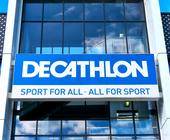 Decathlon bringt seine Erfahrung in Nachhaltigkeit und neuen Geschäftsmodellen in die Zusammenarbeit mit FESI ein – etwa zu Kreislaufwirtschaft, urbaner Mobilität und Produktwiederverwertung.