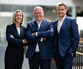 (v. l.) COO Henriette Tausch, CEO Dr. Alexander von Preen und Thomas Strock, stellvertretender Vorstandsvorsitzender und CFO.