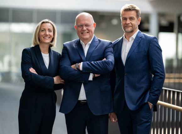 (v. l.) COO Henriette Tausch, CEO Dr. Alexander von Preen und Thomas Strock, stellvertretender Vorstandsvorsitzender und CFO. 