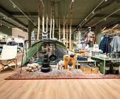 Der Globetrotter-Store in Münster strahlt in Design und Farbgebung eine große Naturnähe aus.