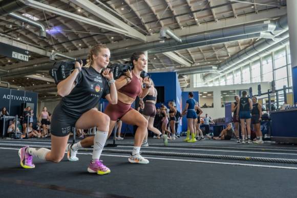 Beim Hyrox-Event in Hamburg Anfang Oktober dieses Jahres nahmen mehr als 15.000 AthletInnen teil. 