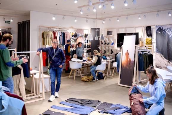 In mehr als 70 Showrooms stehen die Vertreter von rund 150 Marken für Informationen zu ihren Produkten zur Verfügung.  